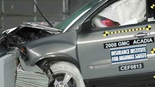 GM Lambda-based crossovers take IIHS Top Pick Award