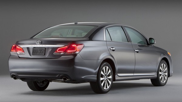 2010 Chicago Auto Show: 2011 Toyota Avalon