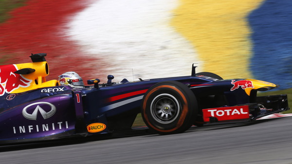 Watch Red Bull Racing Execute An F1 Tire Change In A Record 2.05
