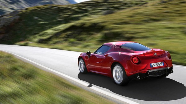 Alfa Romeo Establishes U.S. Dealer Network, Prices 2015 4C From $55,195