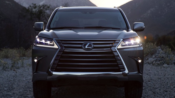 2016 Lexus LX 570 Gets Revised Look, More Technology