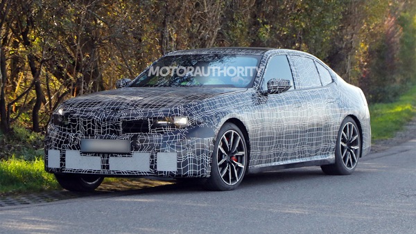 2027 BMW 3-Series spied with gas engine, Neue Klasse styling