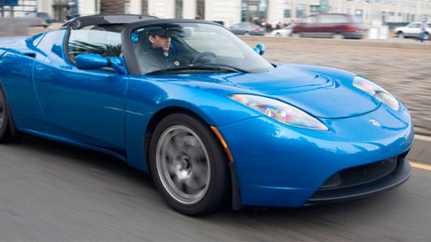 Right Hand Drive Tesla Roadster Coming Next Year