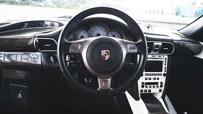 2008 Porsche 911 Carrera S ‘Centro’ center-drive conversion - Image via Mecum Auctions