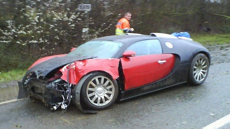 veyron smash01 1 1