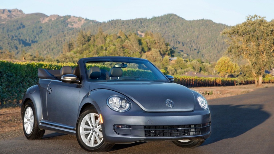 Convertibles Green Car Photos, News, Reviews, and Insights Green