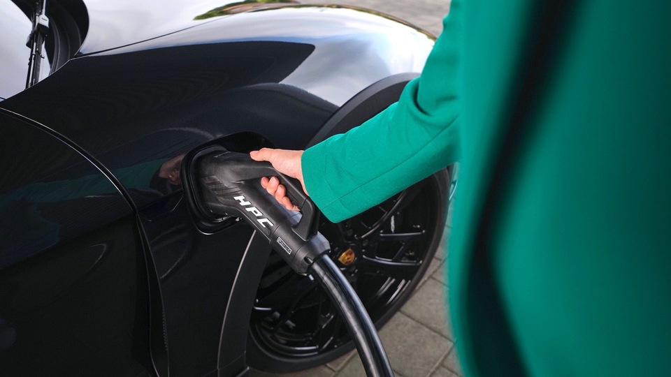 2012 Tax Credits For Electric Cars And Charging Stations