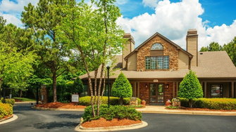 The Reserve at Waterford Lakes Apartments - Charlotte, NC
