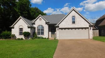 7544 Mary Dr - Olive Branch, MS