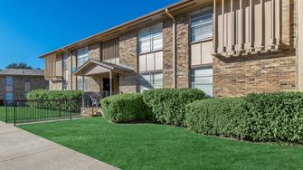 Heritage Apartments - Fort Worth, TX