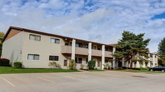 Willowood Apartments - Eastlake, OH