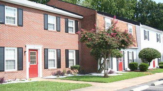Gosnold Mews Apartments - Hampton, VA