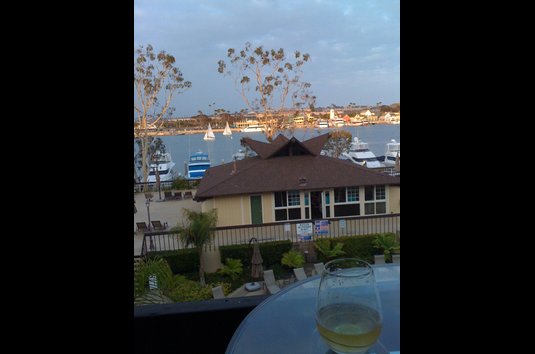 Waves 14 Reviews Marina Del Rey Ca Apartments For Rent Image Of Waves In Marina Del Rey Ca