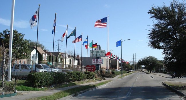 Sun Blossom Cottages 14 Reviews Houston Tx Apartments For
