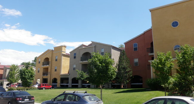 University Village at Boulder Creek - 44 Reviews | Boulder, CO