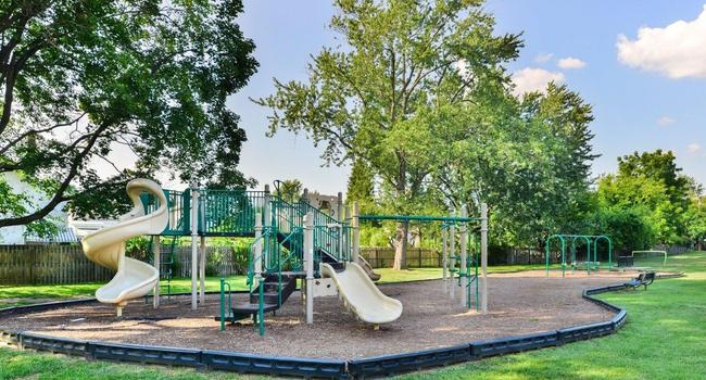 Stonegate at Devon Apartment Homes - 365 Reviews | Devon, PA Apartments