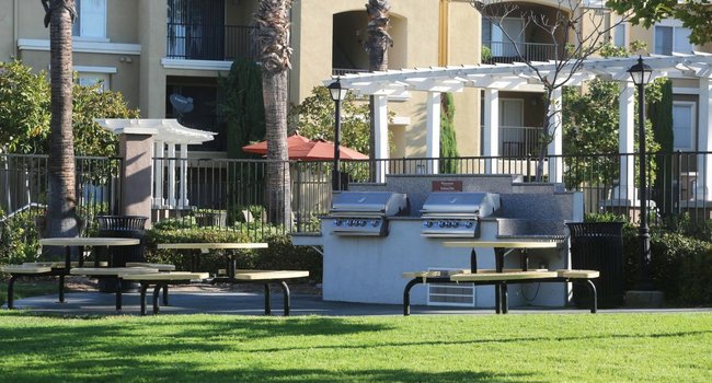 Waterstone At Moorpark 44 Reviews Moorpark Ca Apartments For