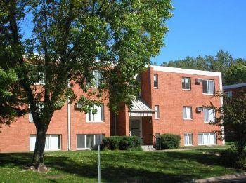 Century Oaks - 1213 Gentry Ave N, Saint Paul, MN Apartments for Rent