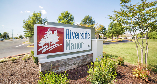 Riverside Manor Apartments - Fredericksburg VA