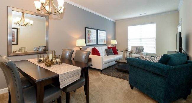 Reserve at Wauwatosa Village - 48 Reviews | Wauwatosa, WI Apartments