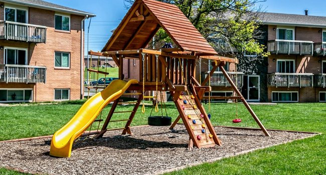 Oak Creek Apartments | Bellevue, NE Apartments for Rent ...