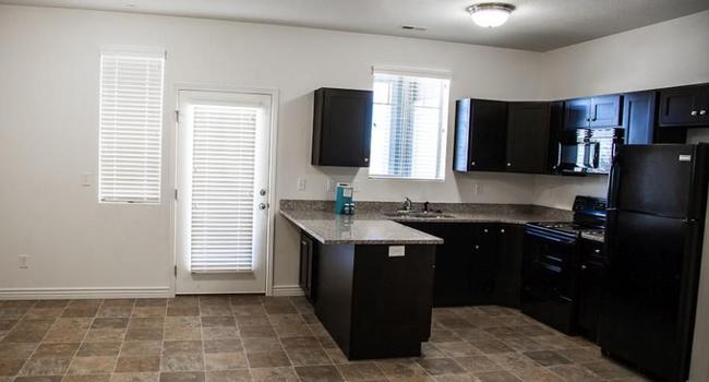 Eastgate At Greyhawk 19 Reviews Layton Ut Apartments For Rent