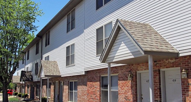 Regency Court Apartments Reviews Bloomington IN 306 E Melrose Ave