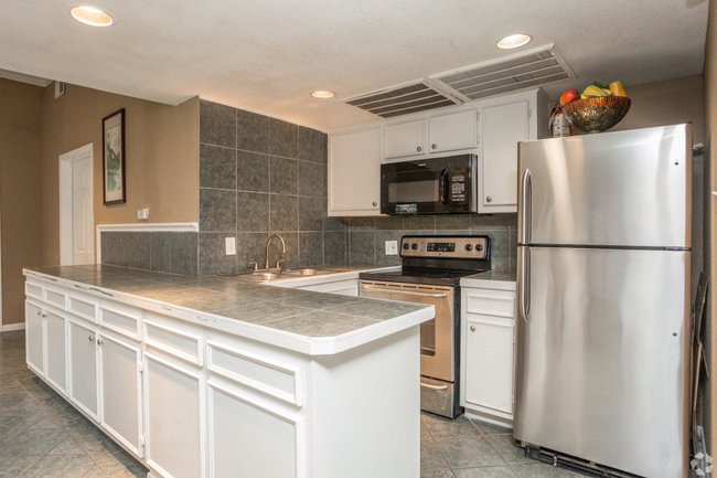 Sunblossom at Woodlake - 120 Reviews | Houston, TX Apartments for Rent