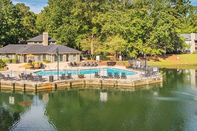 Colonial Village at Westchase - 302 Reviews | Charleston, SC Apartments