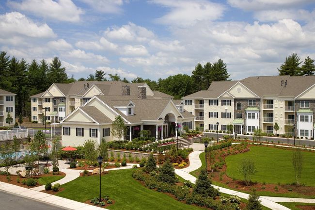 Heritage At Bedford Springs 17 Reviews Bedford Ma Apartments