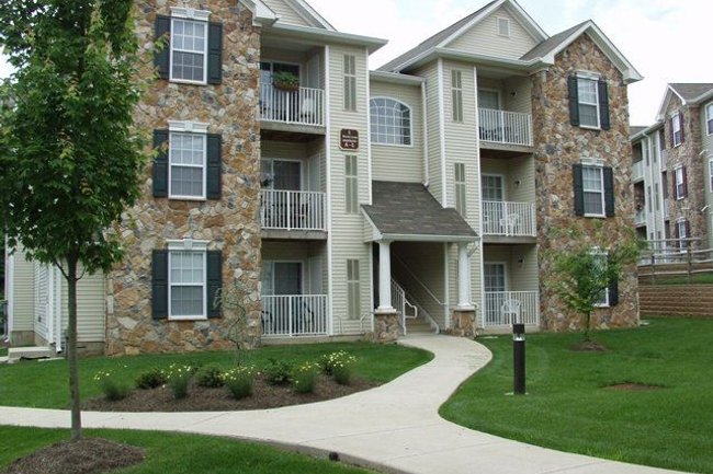 Camelot at Woodfield - 2 Reviews | Hackettstown, NJ Apartments for Rent