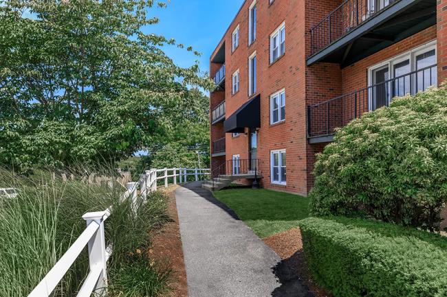 Groton Towers - 41 Reviews | Groton, CT Apartments for Rent