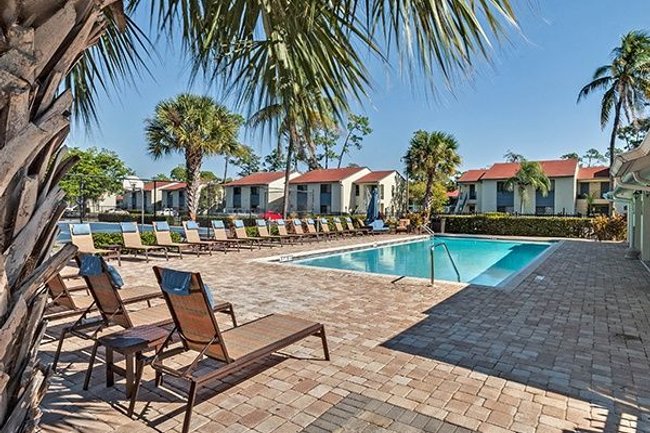 Gulfshore Apartments Homes - 175 Reviews | Naples, FL Apartments for