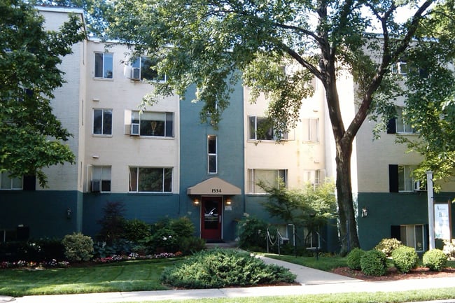 Arlington Boulevard Apartments - 7 Reviews | Arlington, VA Apartments